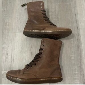 Dr. Martens Stratford Distressed Brown
Leather/Cheetah Print Lined Boots- 6W